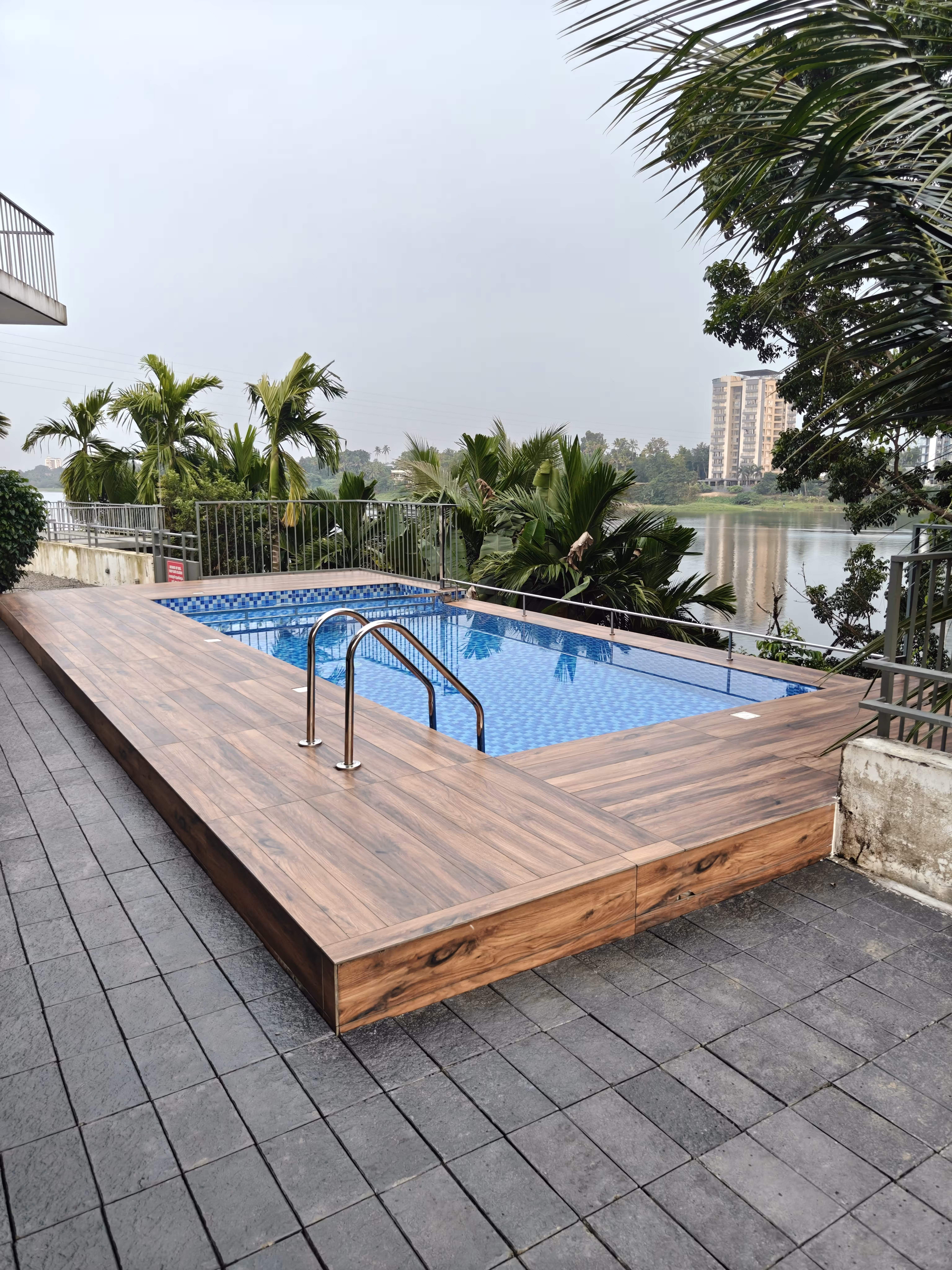 Rosy Villa